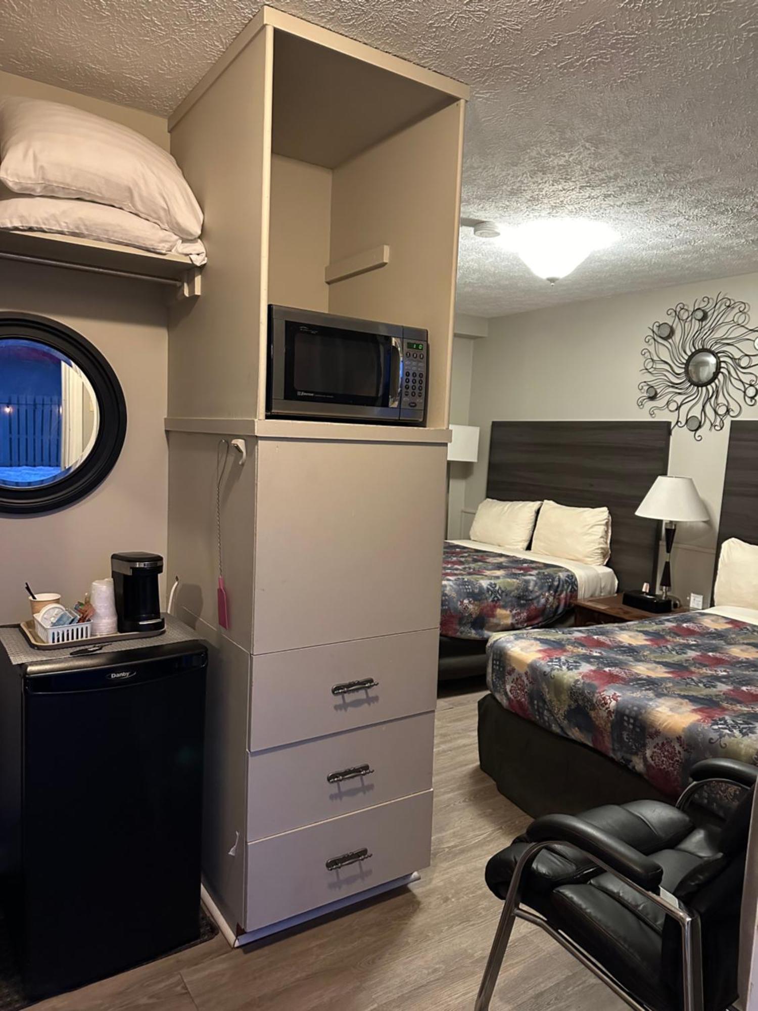Lakeview Motel & Cottage Кинкардин Екстериор снимка