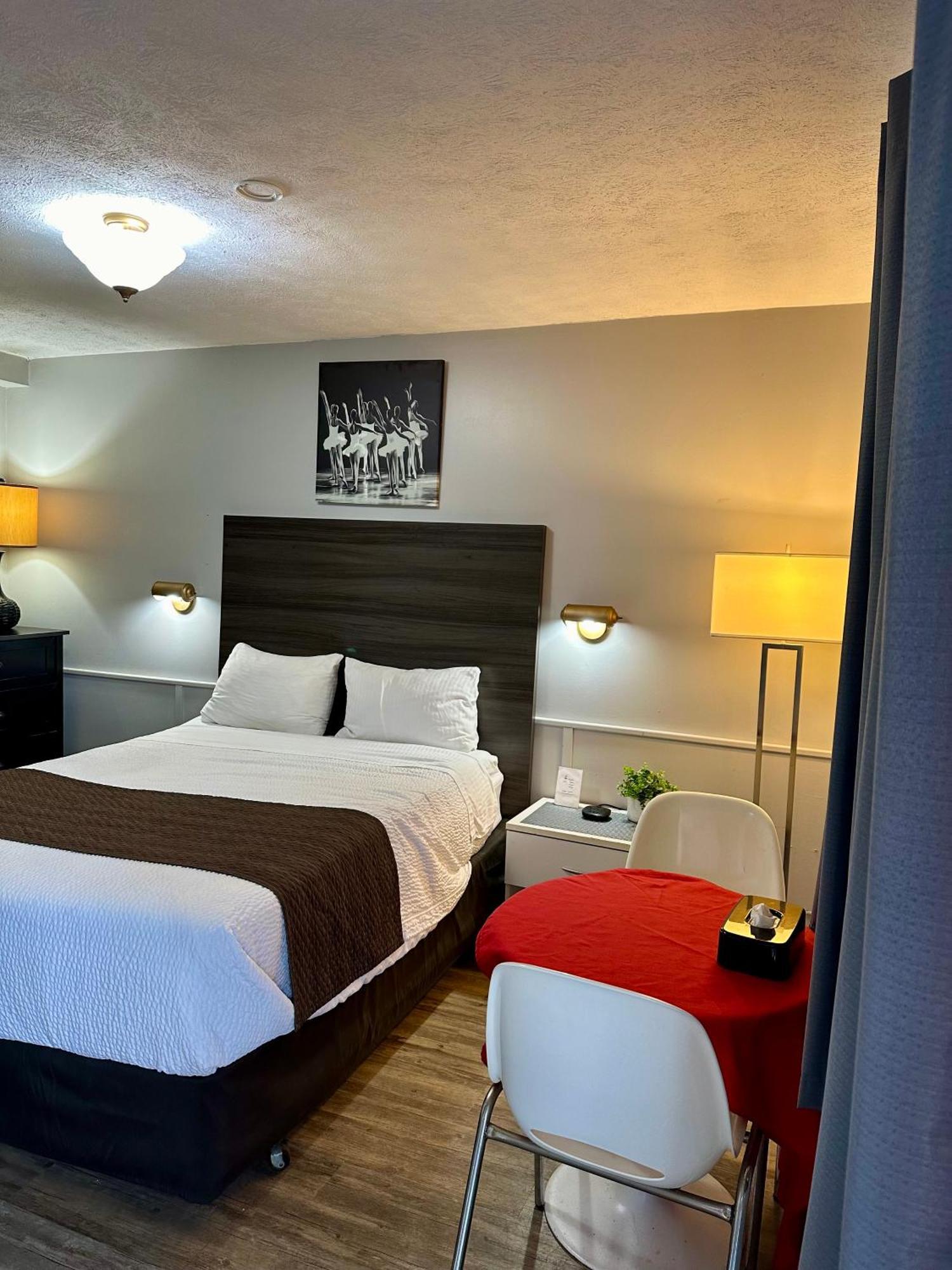 Lakeview Motel & Cottage Кинкардин Екстериор снимка