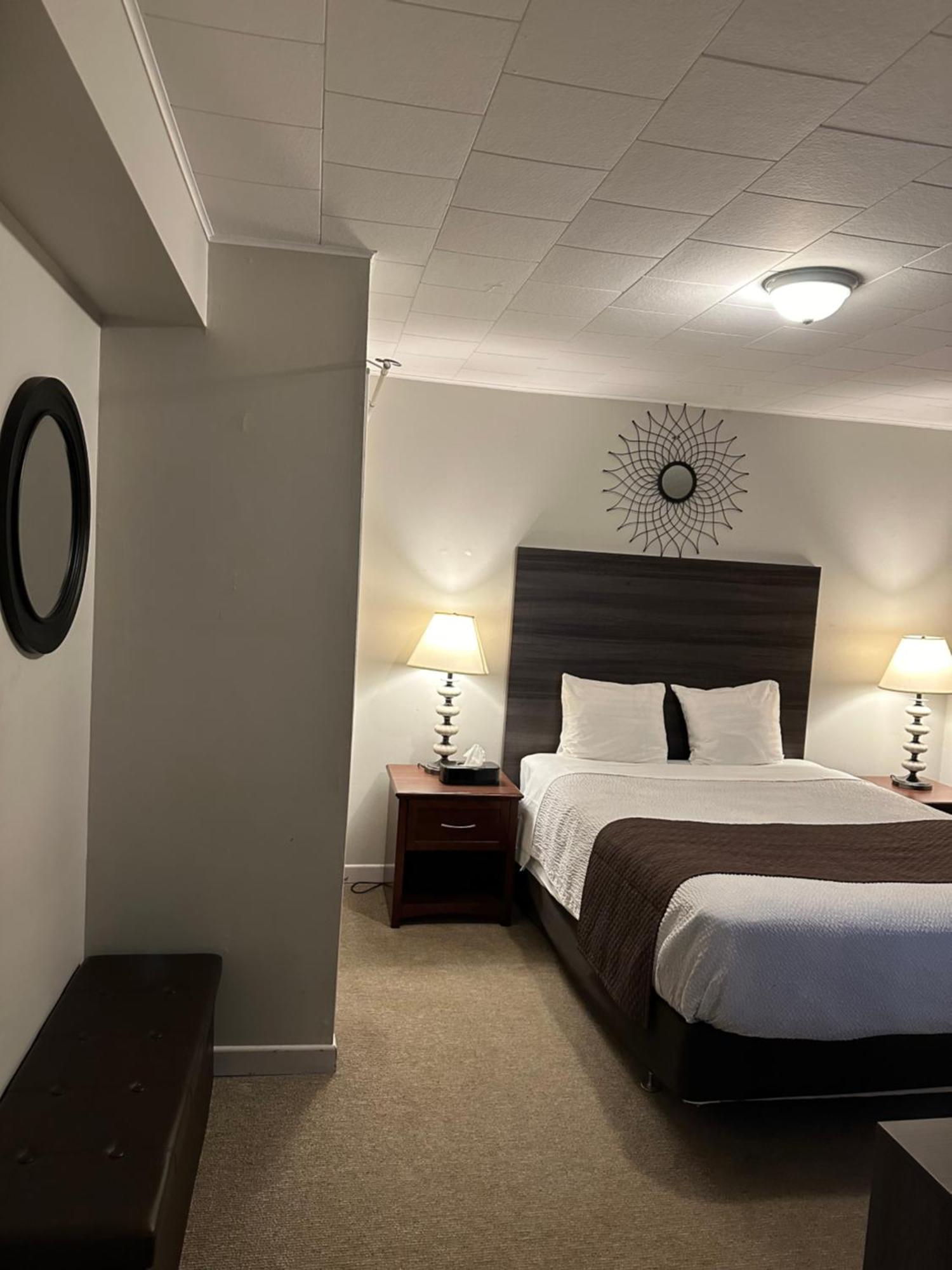 Lakeview Motel & Cottage Кинкардин Екстериор снимка